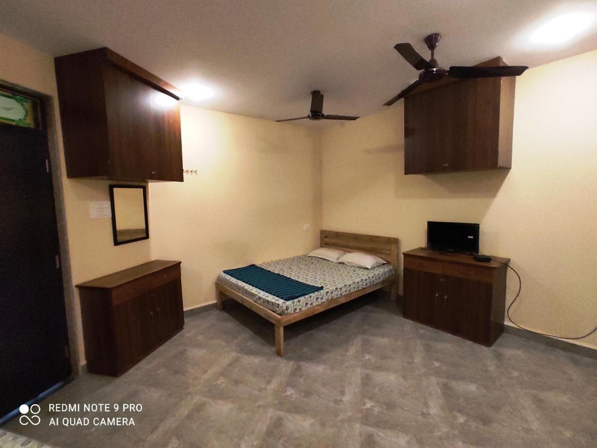 Godwill Kimo Guest House Seraulim Madgaon Bagian luar foto