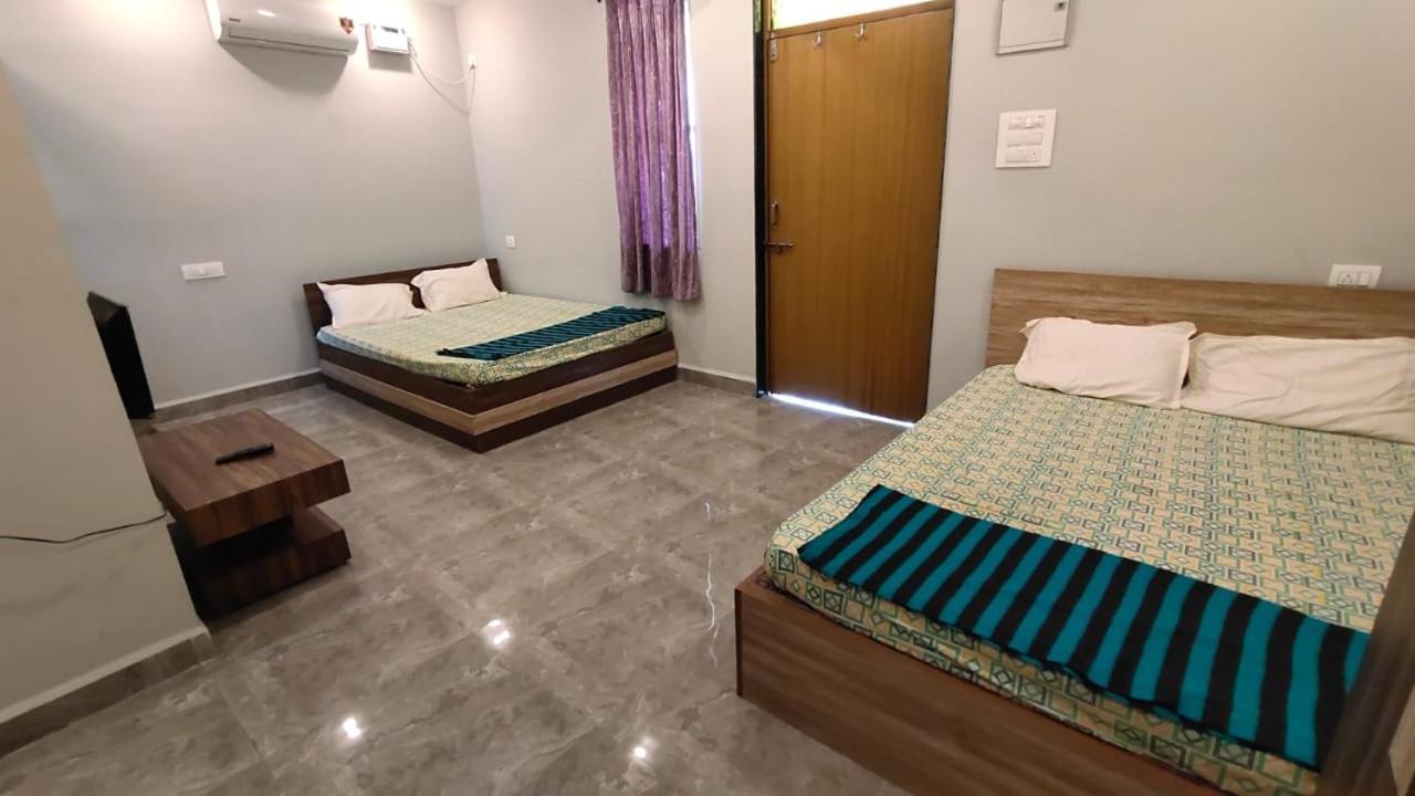 Godwill Kimo Guest House Seraulim Madgaon Bagian luar foto