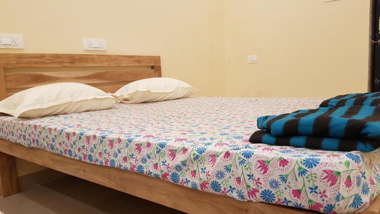 Godwill Kimo Guest House Seraulim Madgaon Bagian luar foto